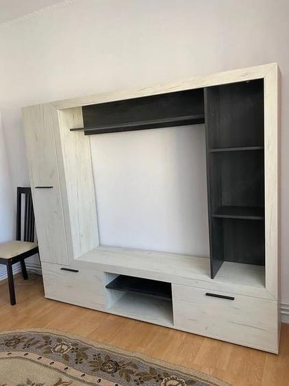 Apartament cu 2 camere decomandat în Corina