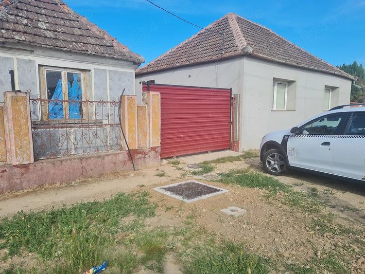 Casă cu 1 camere cu Teren 1500 Mp în Central