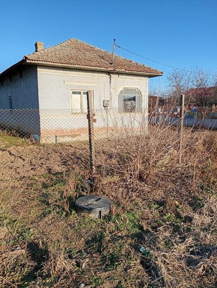 Casă cu 4 camere în Valea Popii