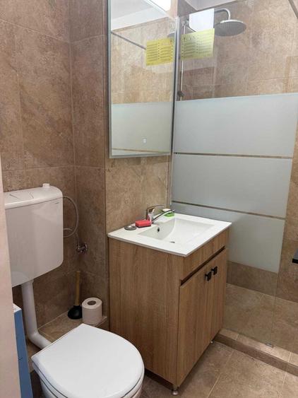 Apartament cu 3 camere decomandat în 1 Mai