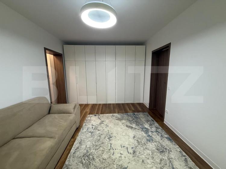 Apartament cu 2 camere decomandat, mobilat în Cornișa