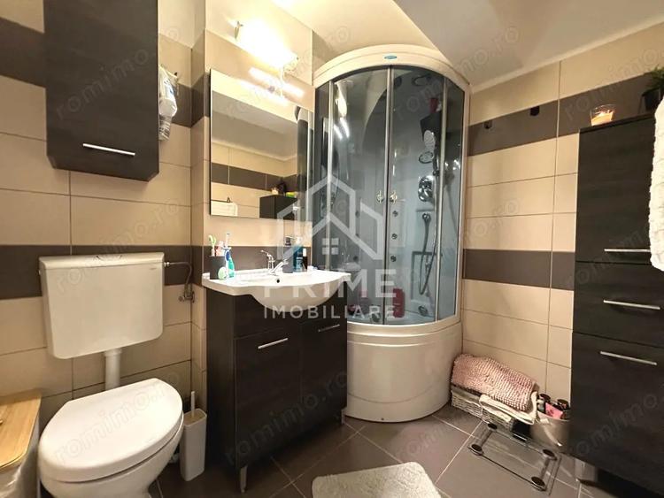 Apartament cu 3 camere decomandat, mobilat în Ultracentral
