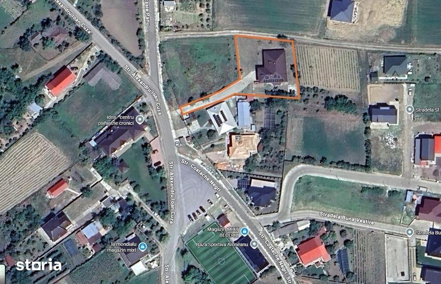 Casă cu 5 camere cu Teren 1400 Mp în Aroneanu