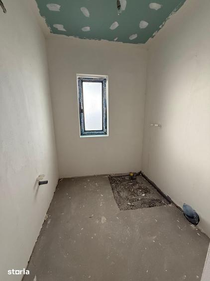 Casă cu 3 camere cu Teren 600 Mp în Groși
