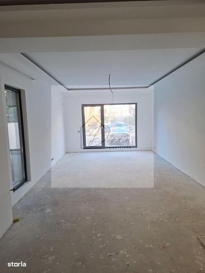 Casă cu 4 camere decomandat cu Teren 170 Mp în Ostratu