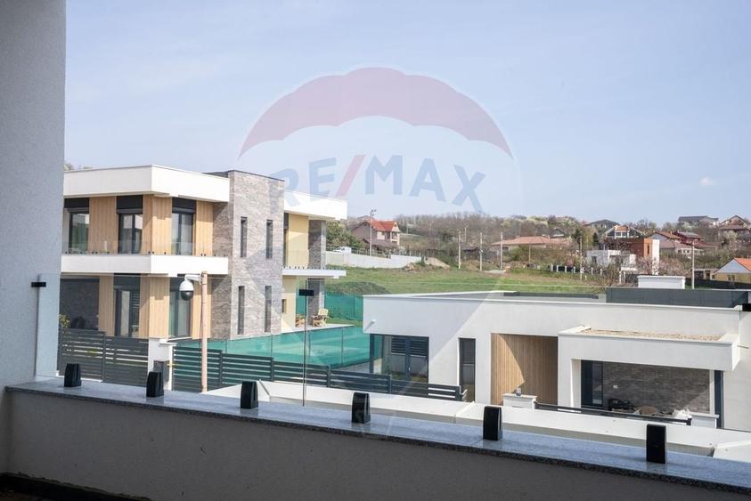 Casă individuală cu 5 camere cu Teren 600 Mp în Dealuri Oradea