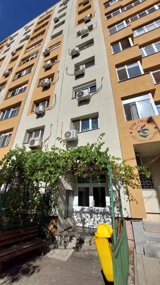 Garsonieră decomandată în Rahova
