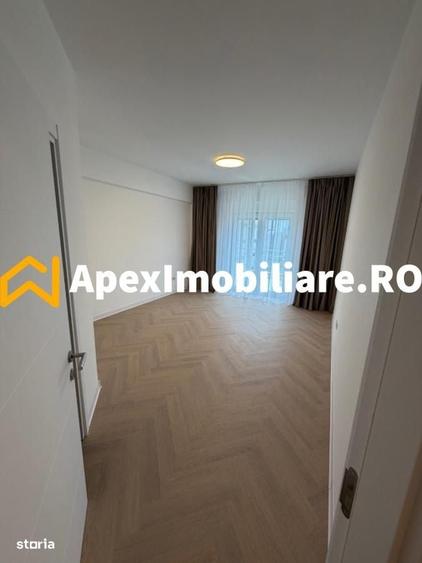 Apartament cu 4 camere decomandat în Herăstrău