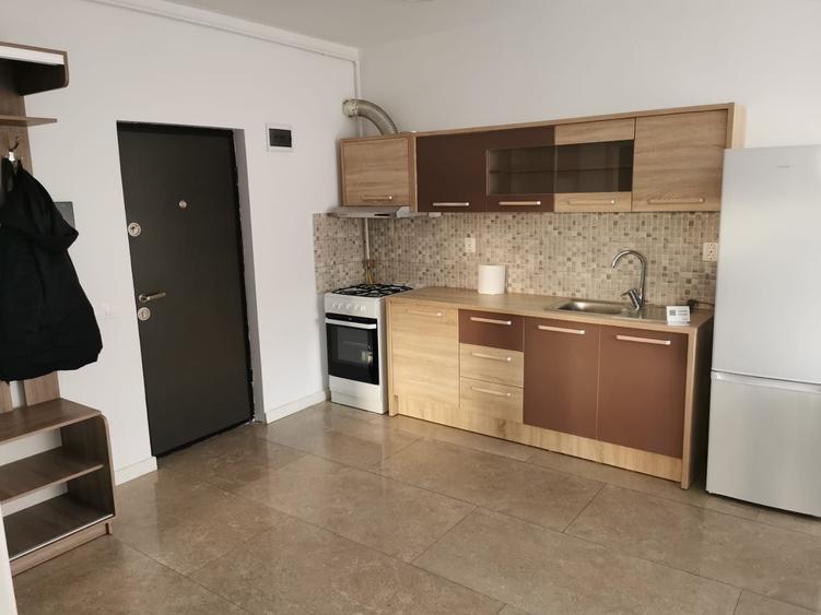 Apartament cu 2 camere decomandat în Chinteni