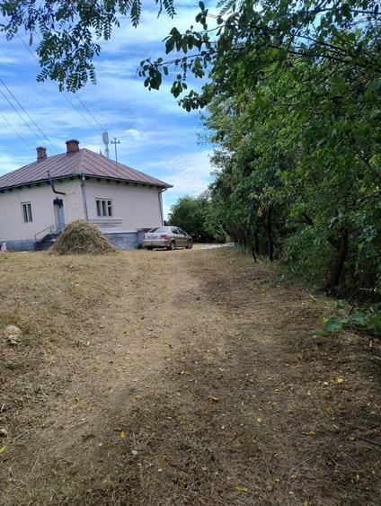 Casă cu 4 camere în Măldărești