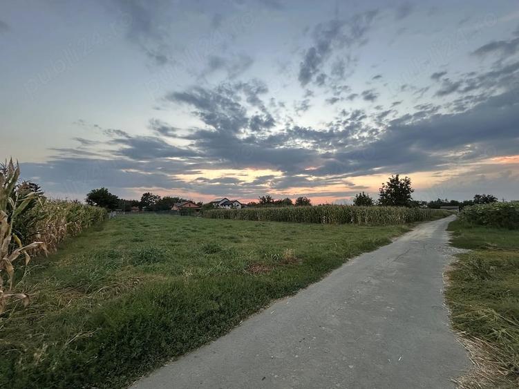 Teren de 1263 mp, în Central