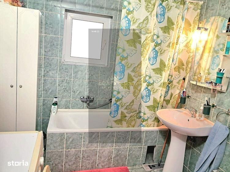 Vind apartament 3 camere zona Plopilor. - 1