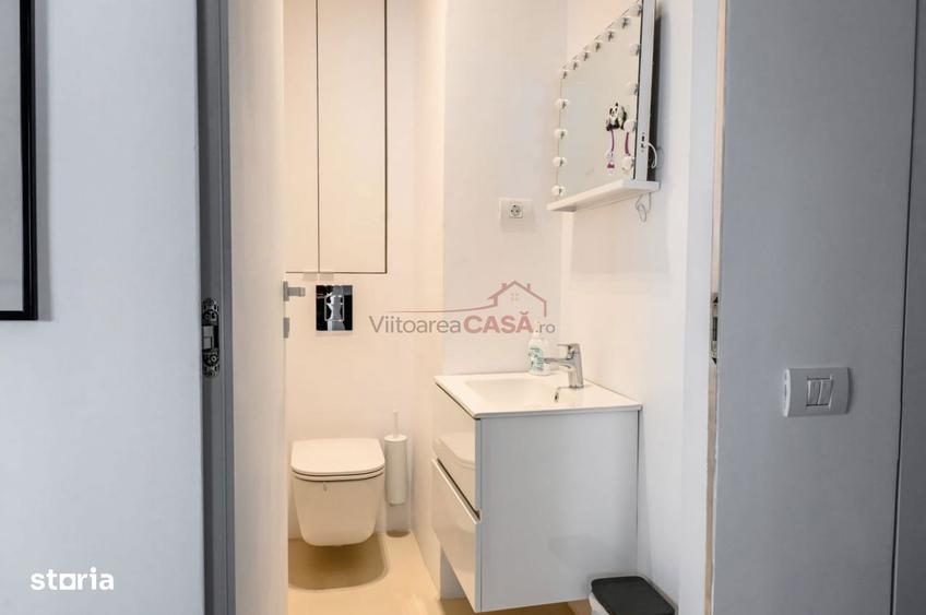 Apartament cu 4 camere decomandat, mobilat în Romană