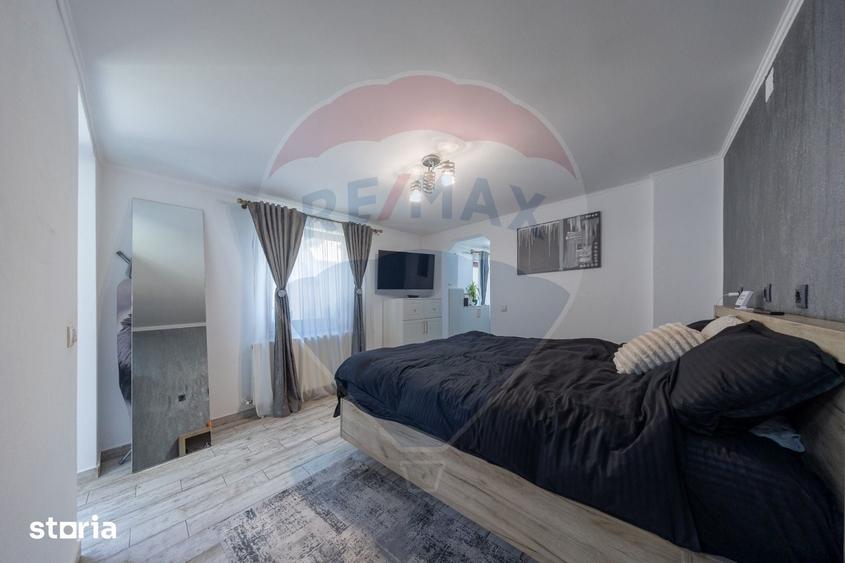 Casă cu 4 camere cu Teren 560 Mp în Central