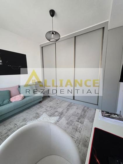 Duplex cu 3 camere cu Canalizare în Sud