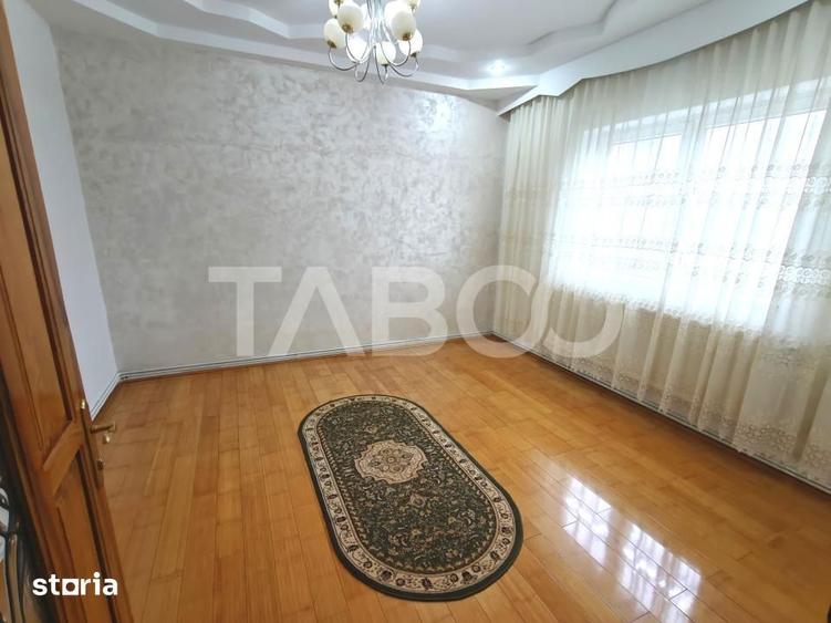 Casă cu 4 camere cu Teren 228 Mp în Turnișor