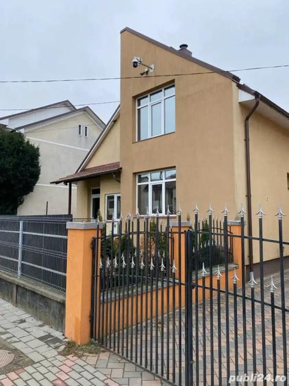 Casă cu 5 camere în Livada