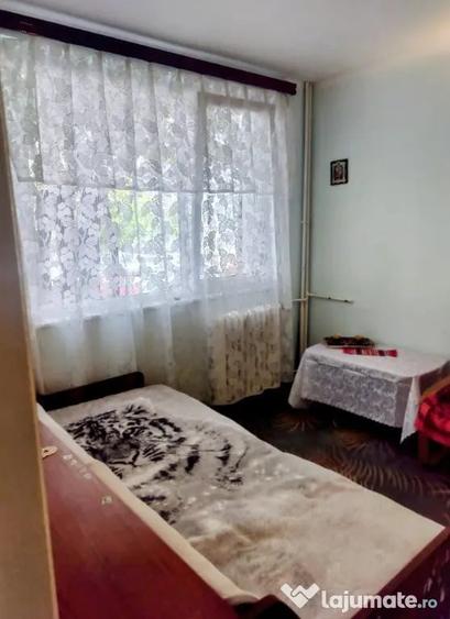 Apartament cu 2 camere semidecomandat în Micro 19