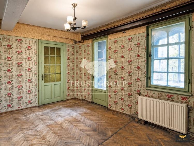 Apartament cu 4 camere semidecomandat în Unirii