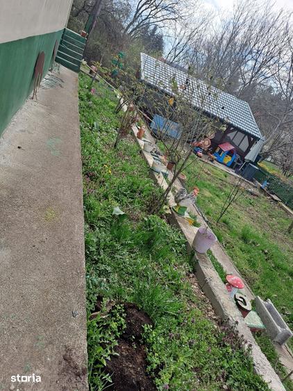 Casă cu 4 camere cu Teren 800 Mp în Stâlpeni