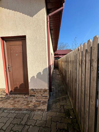 Casă cu 2 camere cu Teren 141 Mp în Central