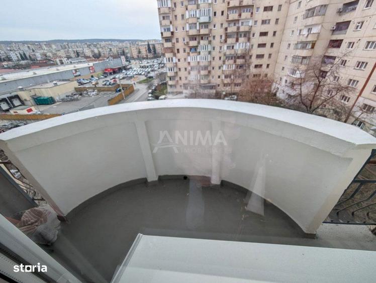 Garsonieră decomandată în Plopilor