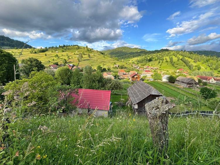 Casă cu 4 camere în Bolovăniș