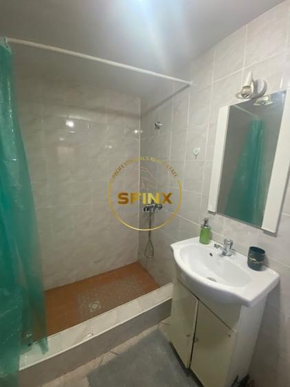 Casă individuală cu 4 camere cu Canalizare în Băicoi