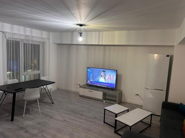 Apartament cu 2 camere, mobilat în Central