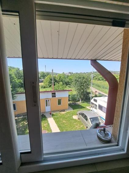 Casă cu 6 camere cu Canalizare în Bucium