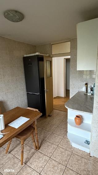 Apartament cu 3 camere decomandat în Militari