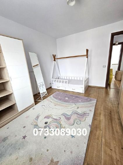 Apartament cu 3 camere semidecomandat în Drumul Taberei