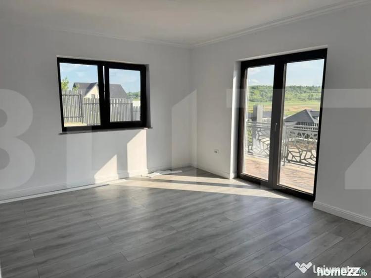 Casă cu 4 camere cu Teren 373 Mp în Central