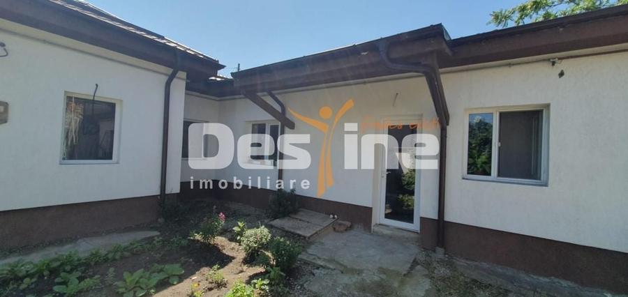 Casă individuală cu 4 camere cu Canalizare în Mihai Bravu
