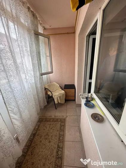 Garsoniera spatioasa,mobilata si utilata,pret corect - 6