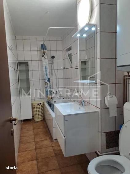 Unirii Tribunal Metrou Decomandat - 3