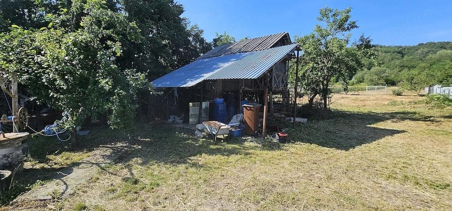 Casă cu 2 camere cu Teren 10000 Mp în Mitrofani