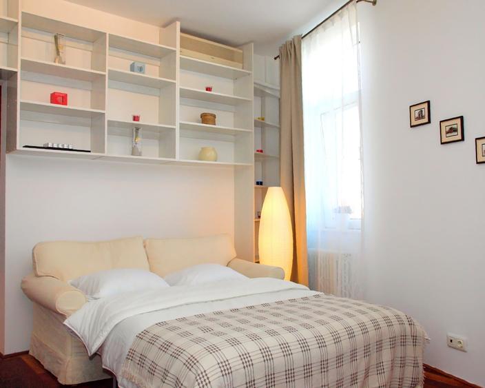 Apartament cu 2 camere semidecomandat în Cișmigiu