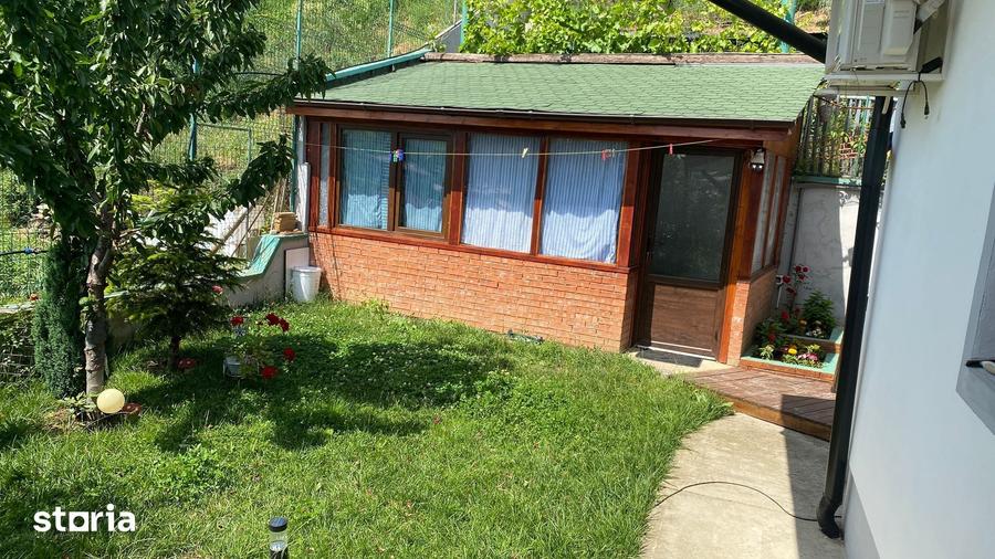 Casă cu 3 camere cu Teren 700 Mp în Bucium