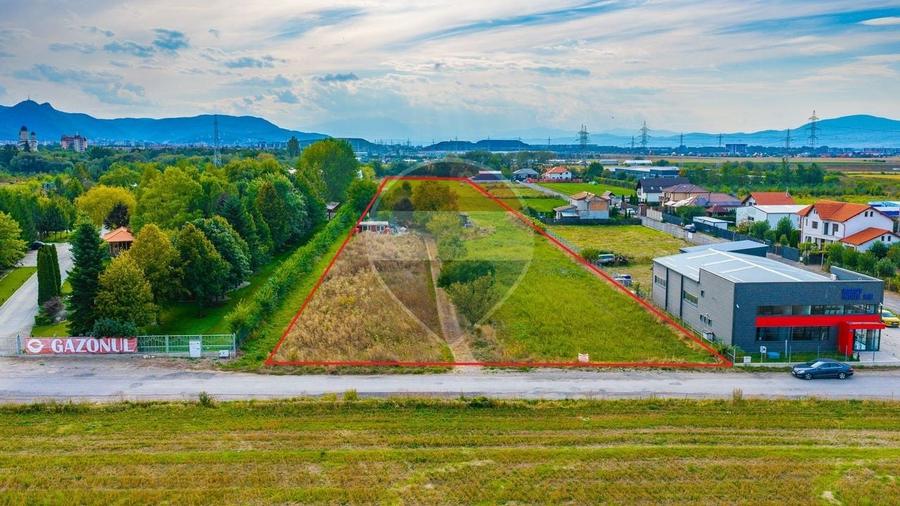 Teren Construcții intravilan de 11769 mp, în Sânpetru