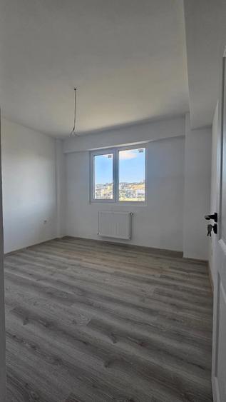 Apartament cu 2 camere semidecomandat în Frumoasa