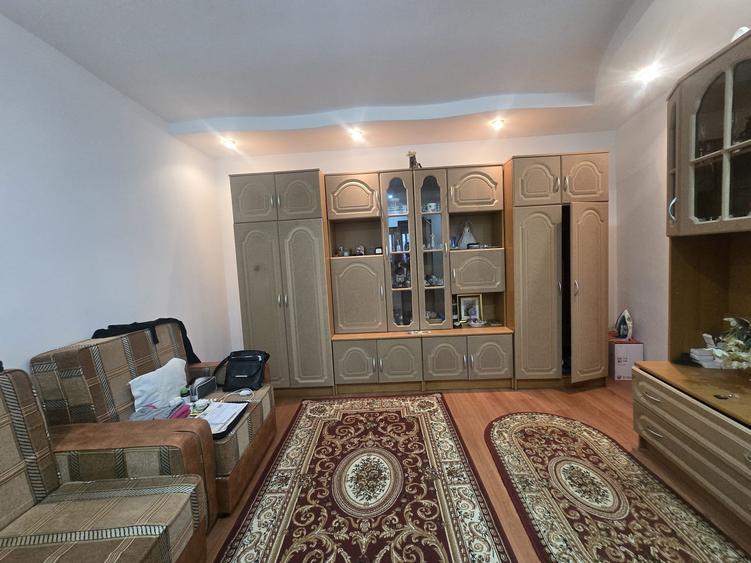 Casă individuală cu 2 camere cu Teren 243 Mp în Chercea