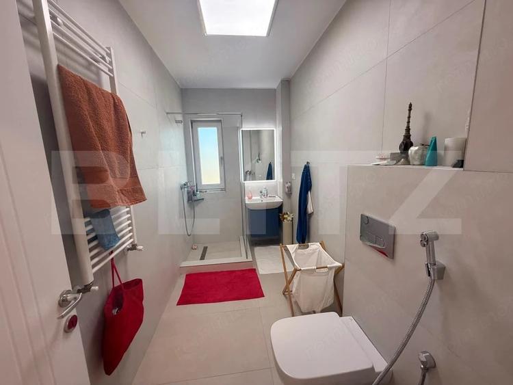Apartament cu 2 camere semidecomandat în Aroneanu