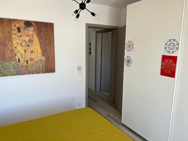 Casă cu 5 camere cu Canalizare în Central
