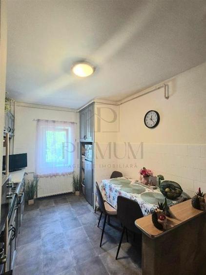Dambovita - 2 Camere - Etaj 2 - Bloc Izolat - 2