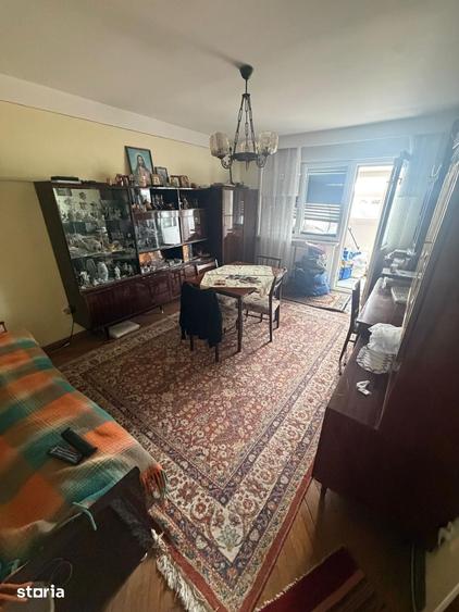 Apartament cu 3 camere decomandat în Nicolae Bălcescu