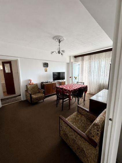 Apartament cu 2 camere semidecomandat în 1 Decembrie 1918