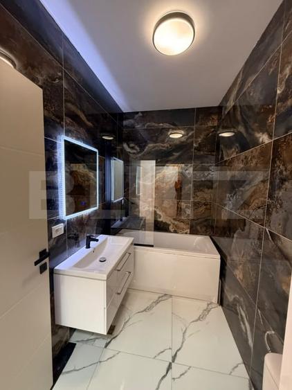 Casă cu 3 camere cu Canalizare în Bucium