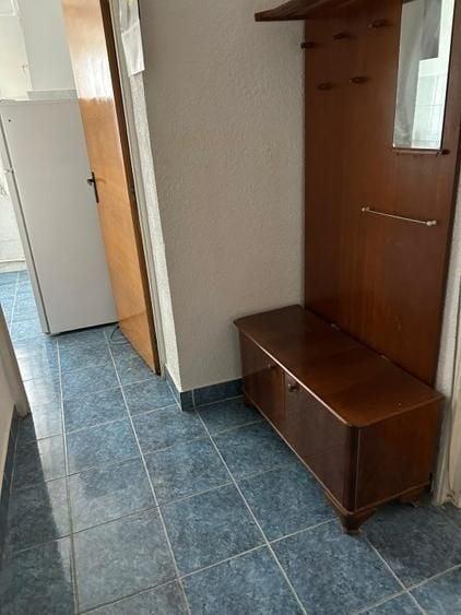 Casă individuală cu 1 camere cu Canalizare în 13 Septembrie