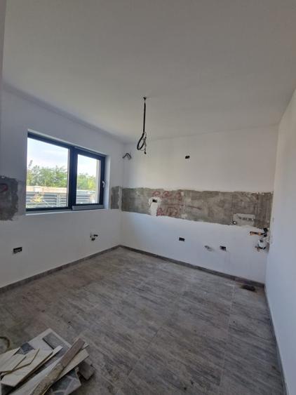 Casă individuală cu 3 camere cu Teren 300 Mp în Central
